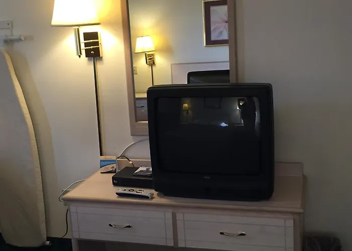 Super 8 By Wyndham